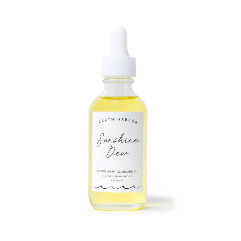 Natural makeup remover – Earth Harbor Papaya Cleansing Oil on white background